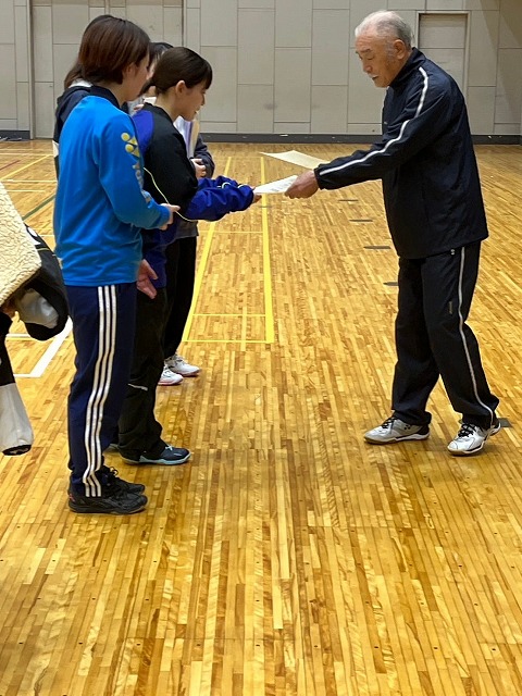 船橋バドミントン2位写真