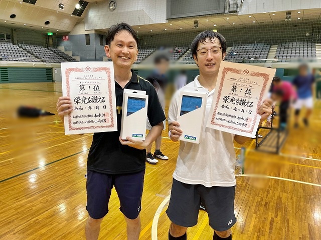 船橋バドミントン優勝写真
